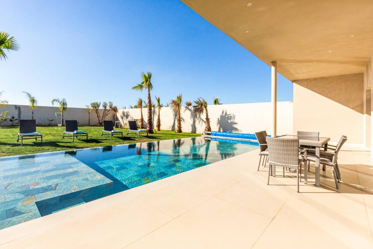 Villa Seyana 8 Zéro Vis à Vis, Piscine Chauffée