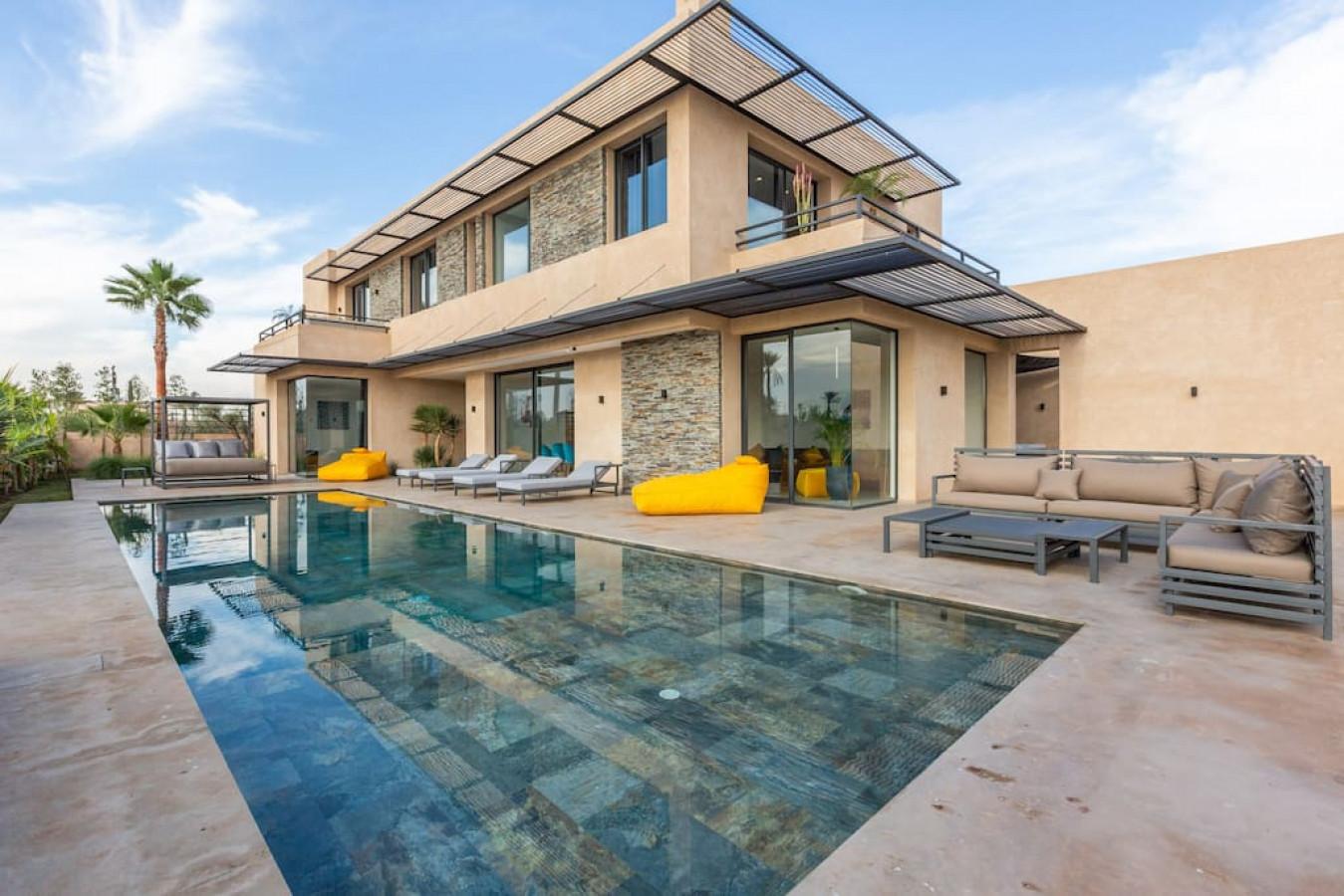VILLA 103 - Luxury Getaway - Private Jacuzzi 1