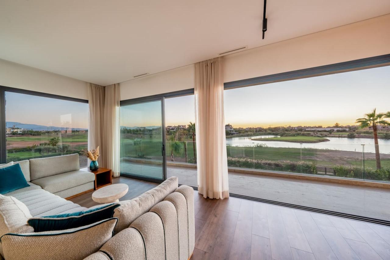 Villa Talia – Luxury Stay with Stunning Golf & Lake View 4