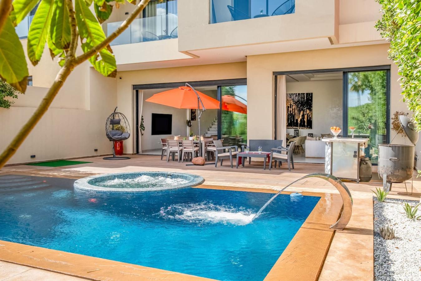 Luxury Villa  Golf, Cinema  Spa 1